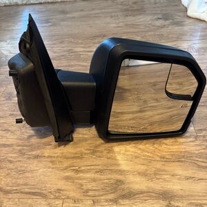 New Right Side Door Passenger Rear View Mirror **May Possibly Fit Ford?**